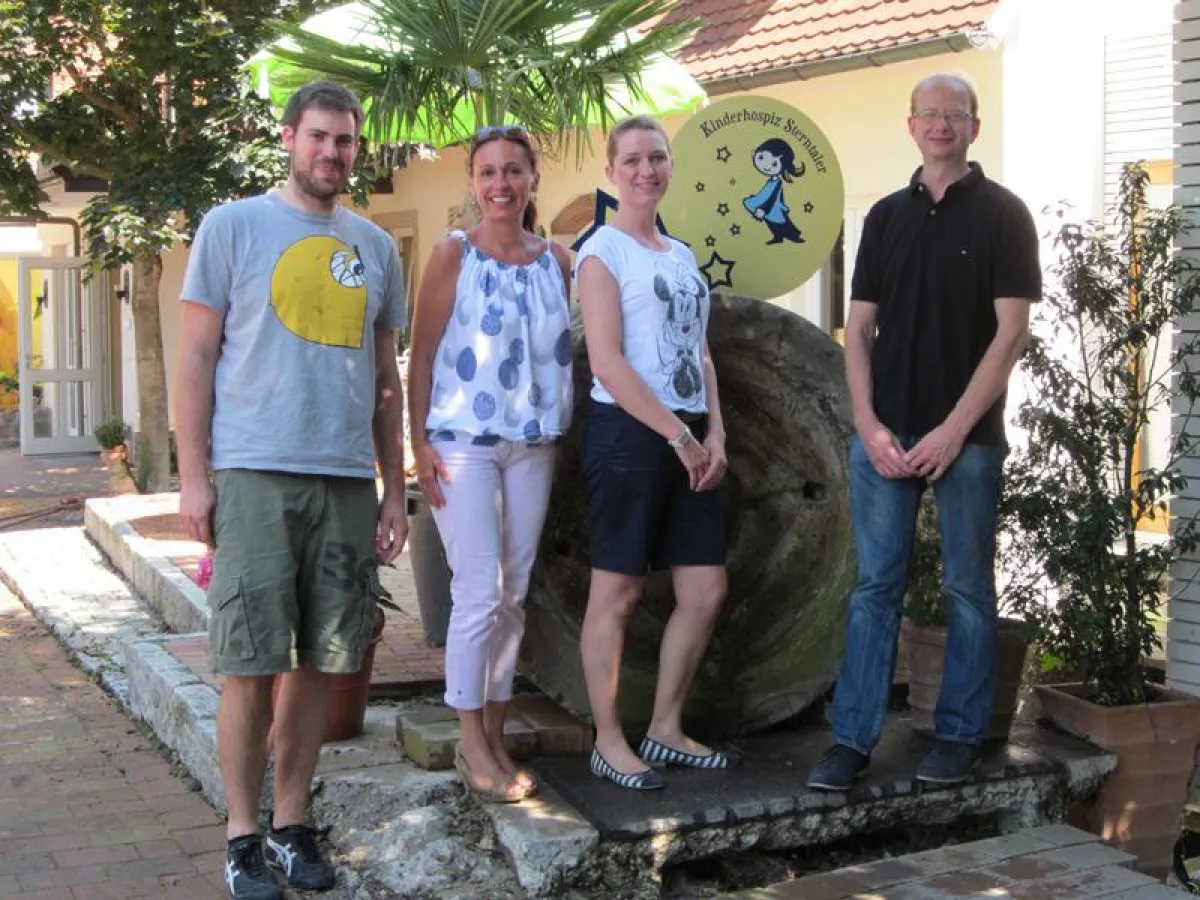 Das neogramm-Team zu Gast bei den Sterntalern in Dudenhofen. (B. Anweiler, Fr. Däuwel, N. Hornung, K