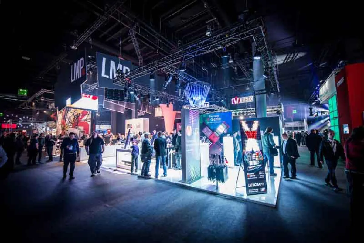 LMP Messestand auf der Prolight + Sound 2016 (Foto: Christian Rocketchris Glatthor)