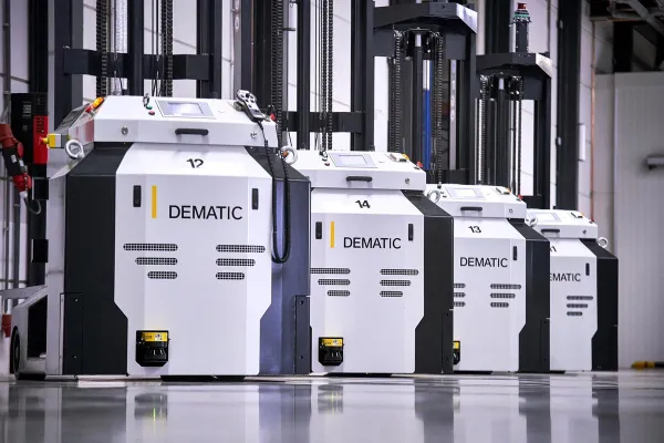Die Geschichte des Fahrerlosen Transportsystems: Vorgängerunternehmen der Dematic prägen Entwicklung Bild: Die Geschichte des Fahrerlosen Transportsystems: Vorgängerunternehmen der Dematic prägen Entwicklung