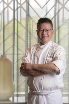 Bild: 3 Restaurants, 3 Köche, 4 Sterne: Peninsula Hong Kong und Shanghai zum Gourmettempel geadelt