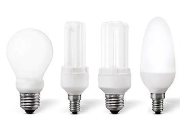 Bild: Energiesparlampen ersetzen Glühlampen - Nicht bis 2010 warten
