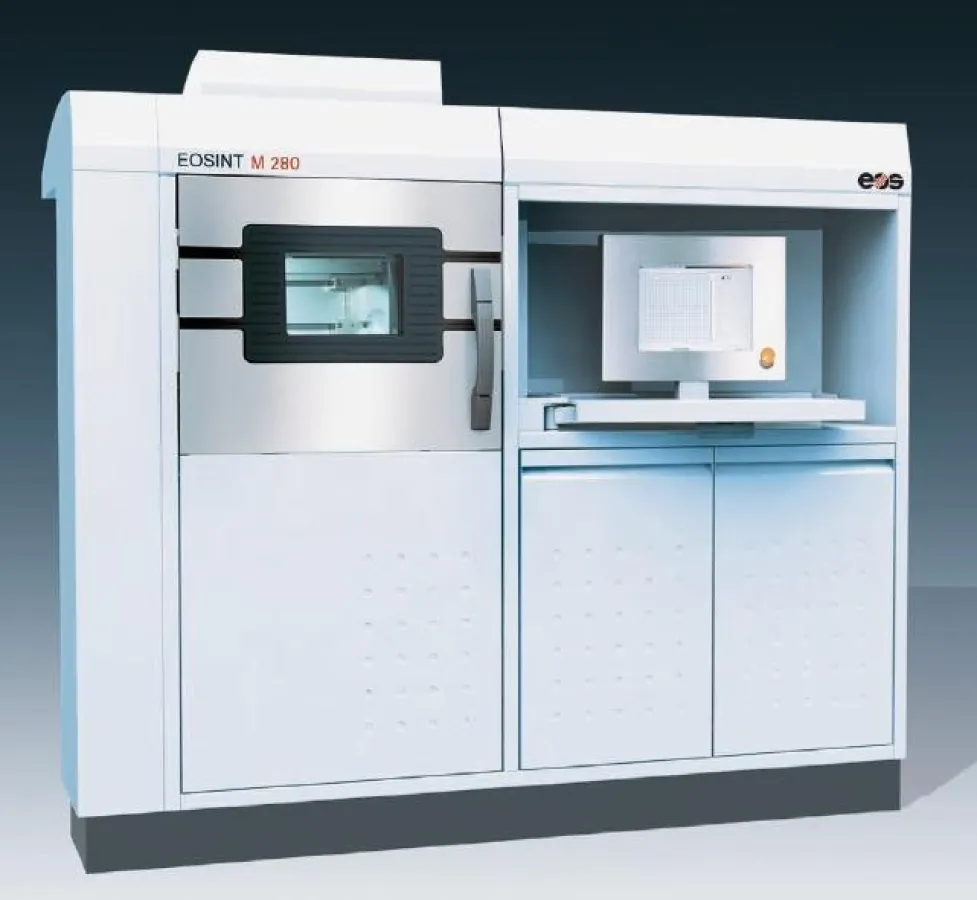 Neu in der Produktion bei LBC: Die EOSINT M 280 mit leistungsstarkem 400 W-Laser für Bauteilhö-hen bis 300 mm.