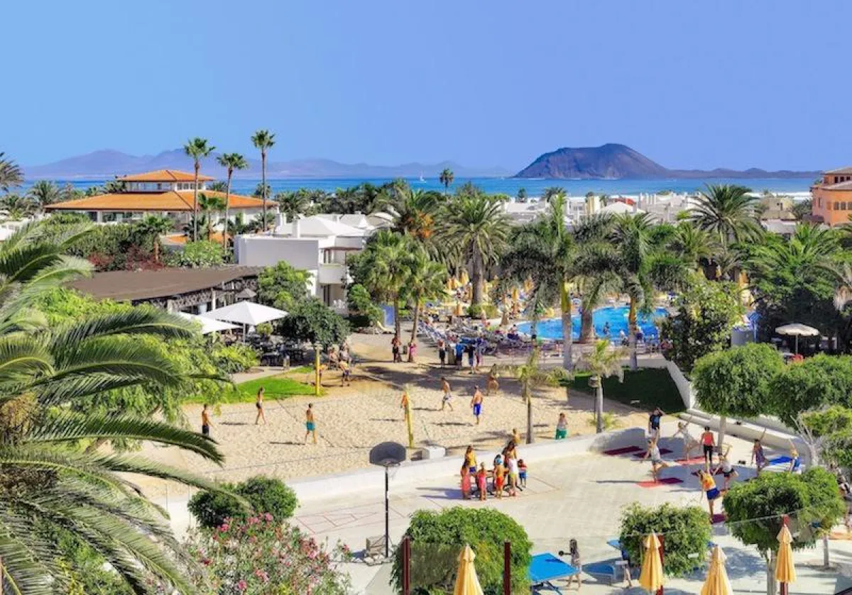 Blick auf den Aktivitäten-Bereich im Suite Hotel Atlantis Fuerteventura Resort