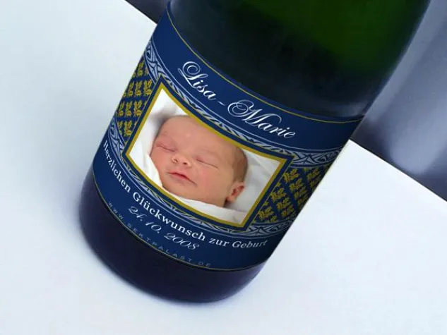 Bild: Alkoholfreien Sekt mit selbst gestaltetem Etikett verschenken