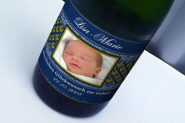 Bild: Alkoholfreien Sekt mit selbst gestaltetem Etikett verschenken