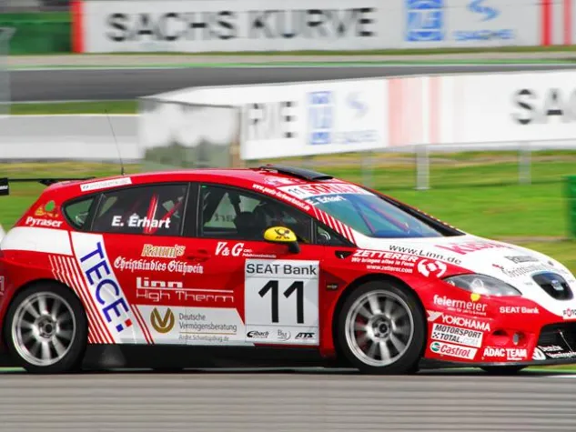 Saisonvorschau: Elia Erhart im Seat Leon Supercopa 2011 Bild: Saisonvorschau: Elia Erhart im Seat Leon Supercopa 2011