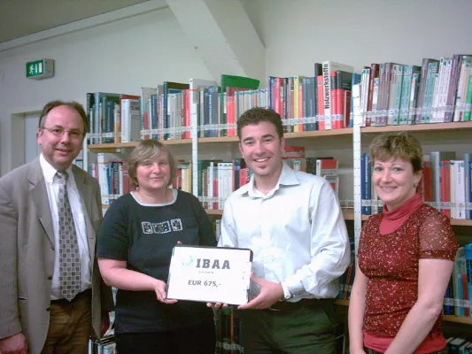 Bild: Ehemaligenorganisation fördert Fakultät Wirtschaft der Hochschule Furtwangen (HFU)