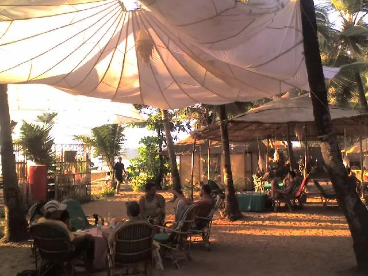 jardim a mar : schatten unterm parachute