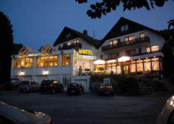 Bild: Karnevalsflucht ins Sauerland