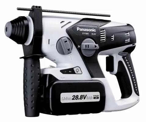 Bild: Stark, leicht und robust: der neue Akku-Bohrhammer EY 7880 von Panasonic