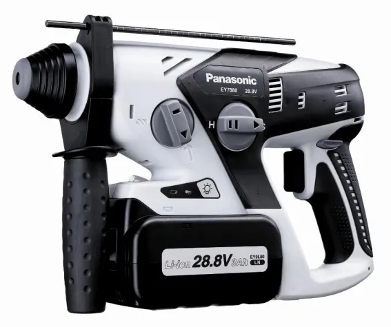 Bild: Stark, leicht und robust: der neue Akku-Bohrhammer EY 7880 von Panasonic