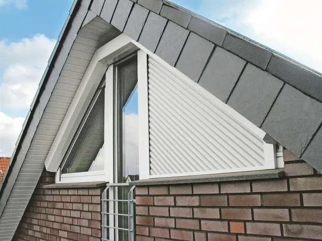 Bild: Schräge Fenster effektiv verdunkeln