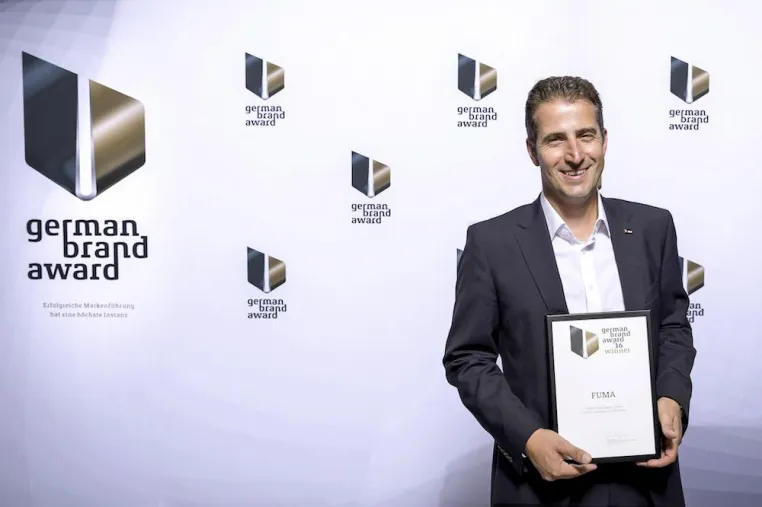 Bild: FUMA erhält den „German Brand Award 2016“ mit Prädikat Winner für eine herausragende Markenstrategie