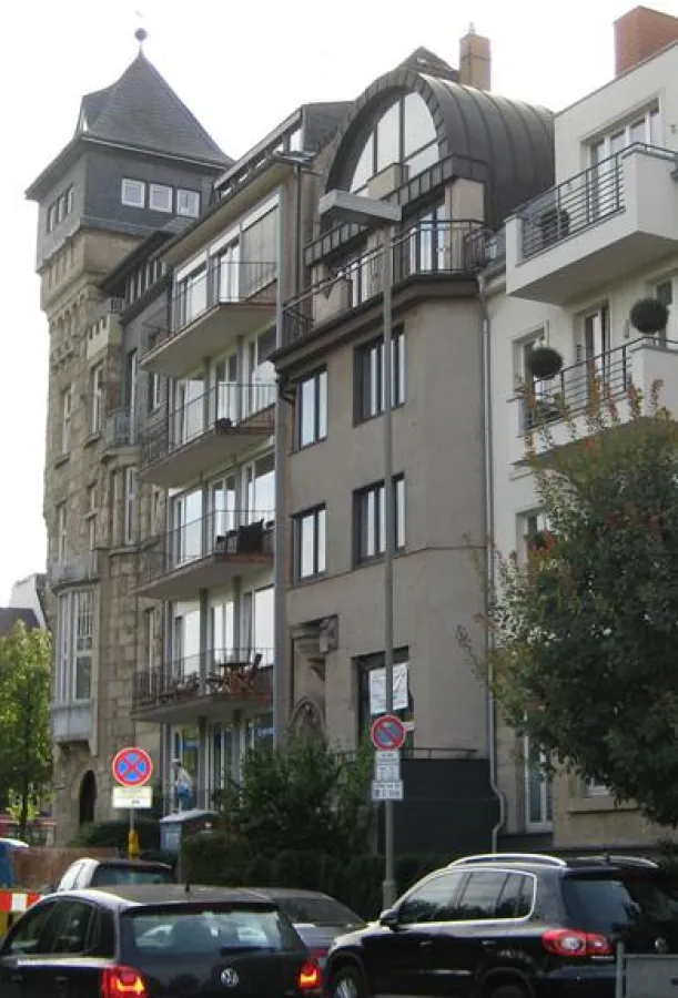 Gefragte Wohn- und Investitionslage, Rheinblick inklusive: Der Kaiser-Friedrich-Ring in Düsseldorf-Oberkassel