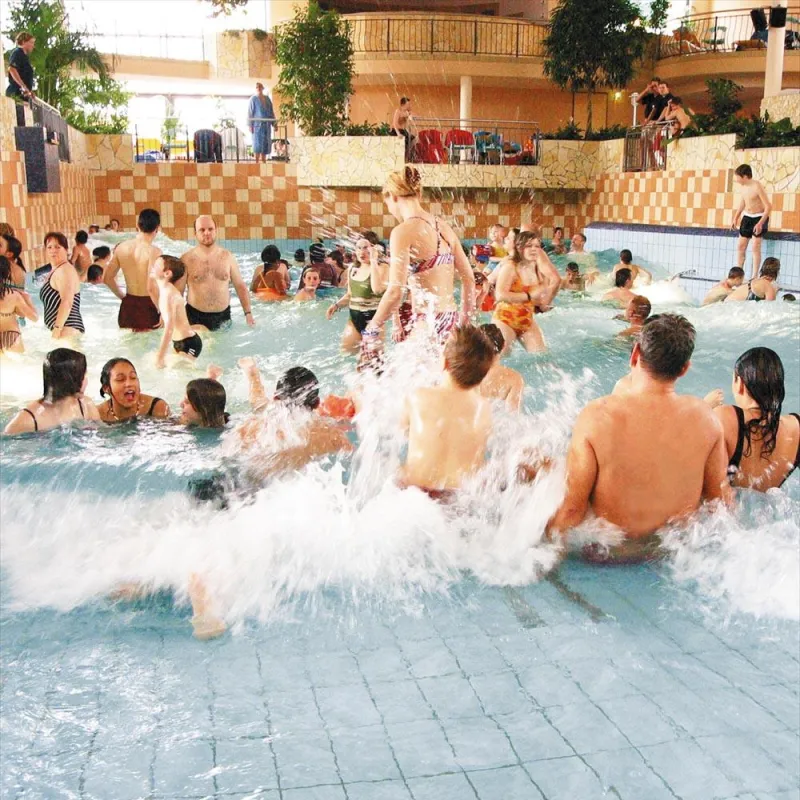 Rauchfrei Baden: Das Freizeitbad monte mare in Kaiserslautern setzt Maßstäbe. Ab dem 15. September ist das Rauchen im Innenbereich untersagt.