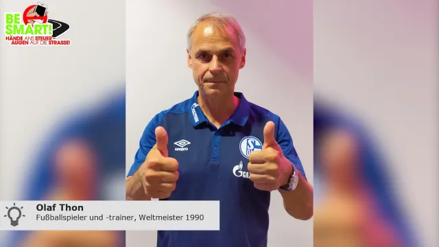 Fußball-Legende Olaf Thon unterstützt Kampagne BE SMART! mit klarer Message an Autofahrer Bild: Fußball-Legende Olaf Thon unterstützt Kampagne BE SMART! mit klarer Message an Autofahrer