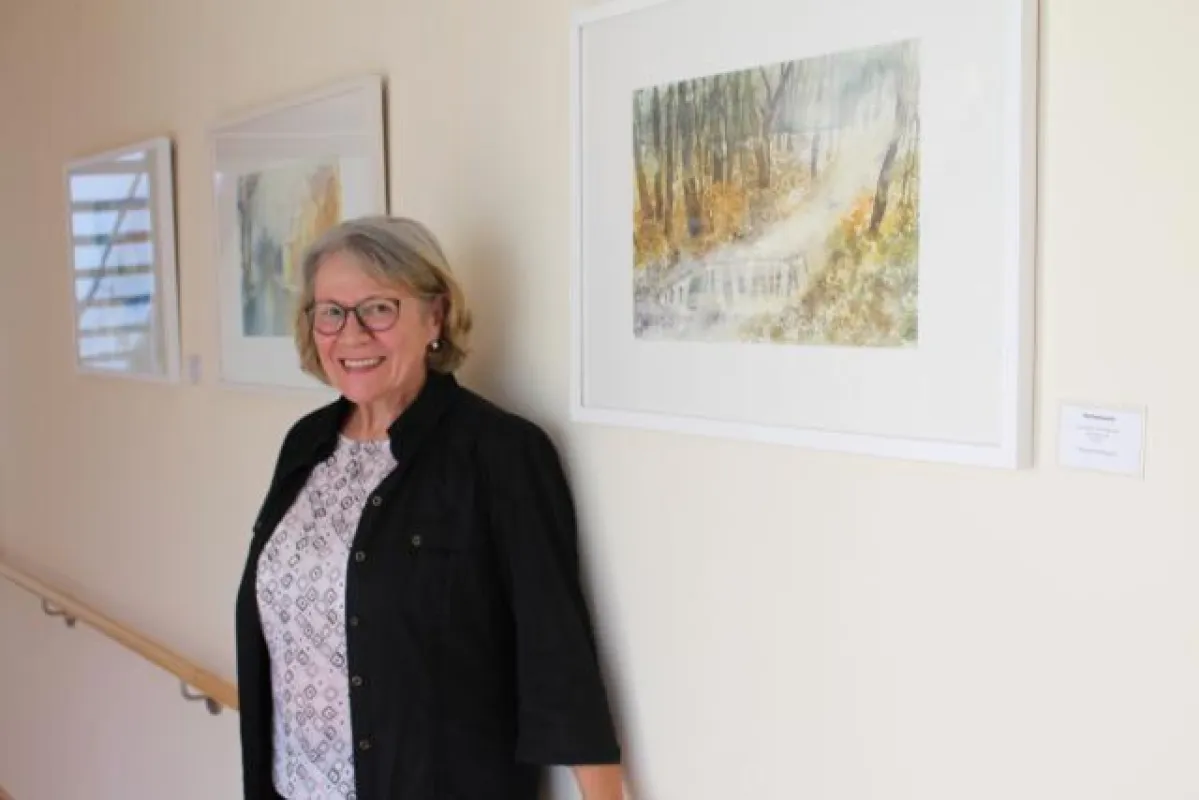 Die sinfonischen Klänge von Margarete Wiegands Aquarellen strahlen im Seniorenzentrum.