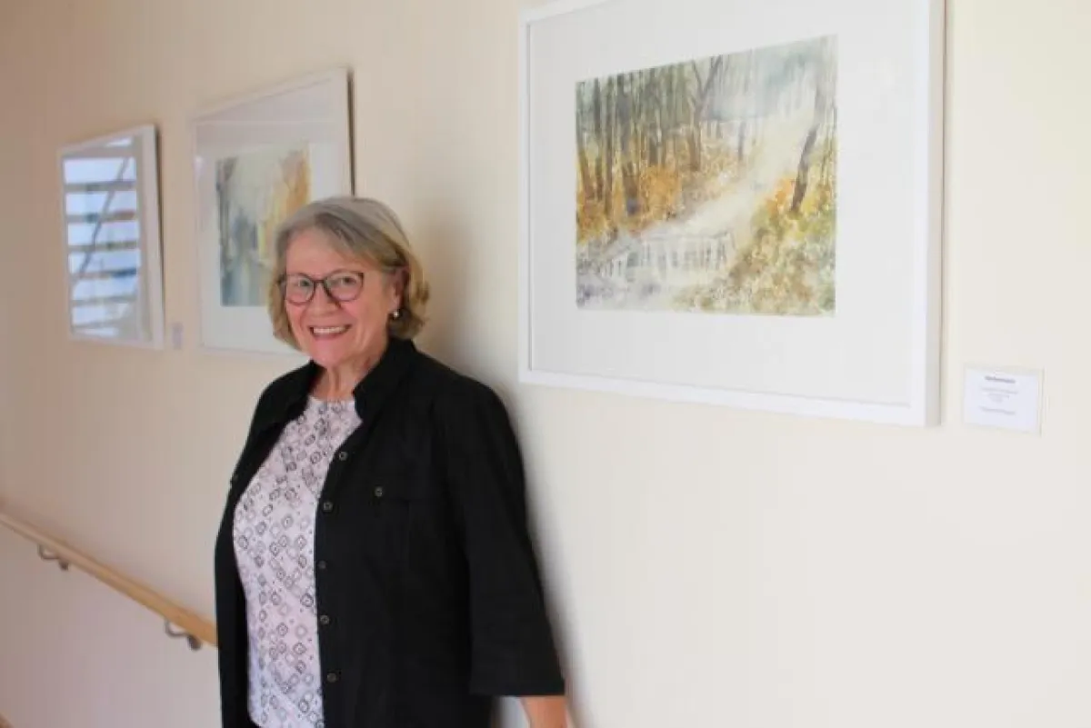Die sinfonischen Klänge von Margarete Wiegands Aquarellen strahlen im Seniorenzentrum.