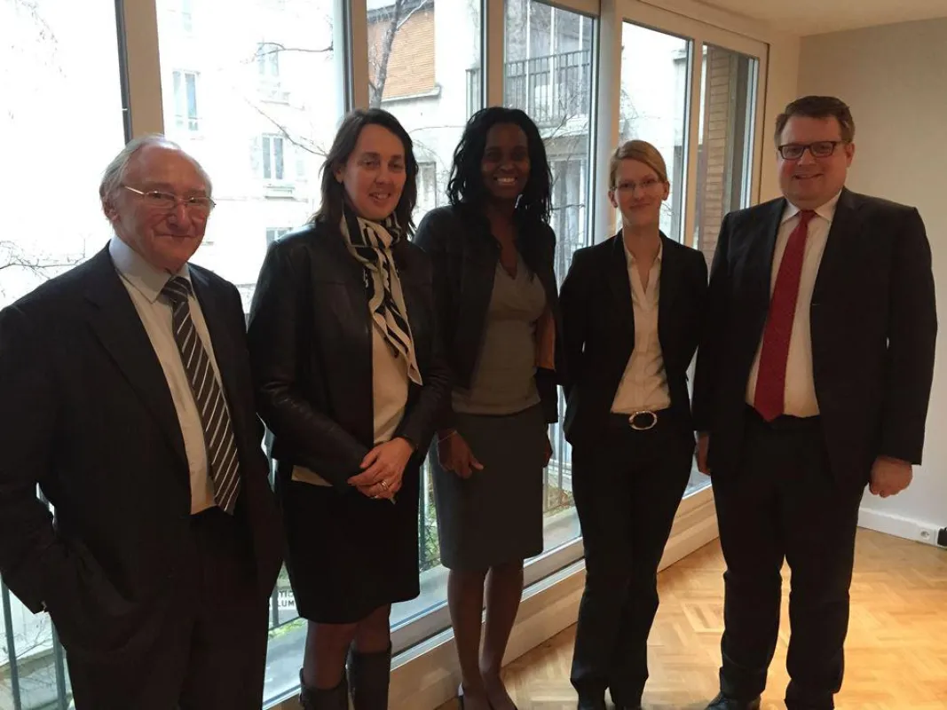 Die Partner und leitenden Mitarbeiter der Kanzleien LRF und WW+KN in Paris