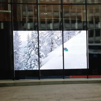 Bild: Digital Out of Home: Ridotto Media wird exklusiver Vermarkter der digitalen Schaufenster bei KARSTADT sports