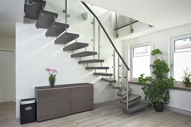 Bild: Prüfzeichen bürgen für Sicherheit Hochwertige Design-Treppen erfüllen relevante Sicherheits-Standards