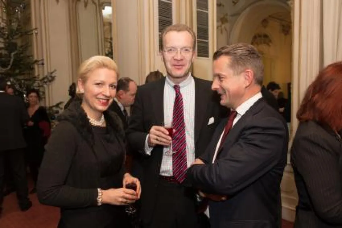 Malte von Trotha, CFO Styria Media Group mit Gattin und Alfred Pufitsch CEO Tele2 Österreich