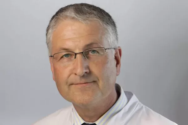 Bild: Prof. Dr. Claus Doberauer nimmt seinen Dienst auf