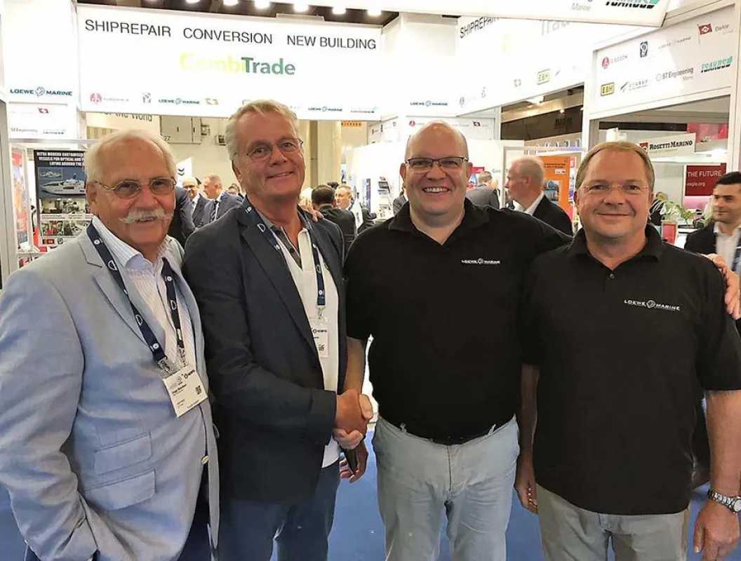 Ingo Riecken und Volker Schwikowski (BlueSky) mit Carsten Löhmer und Gert Löhmer (LOEWE MARINE)