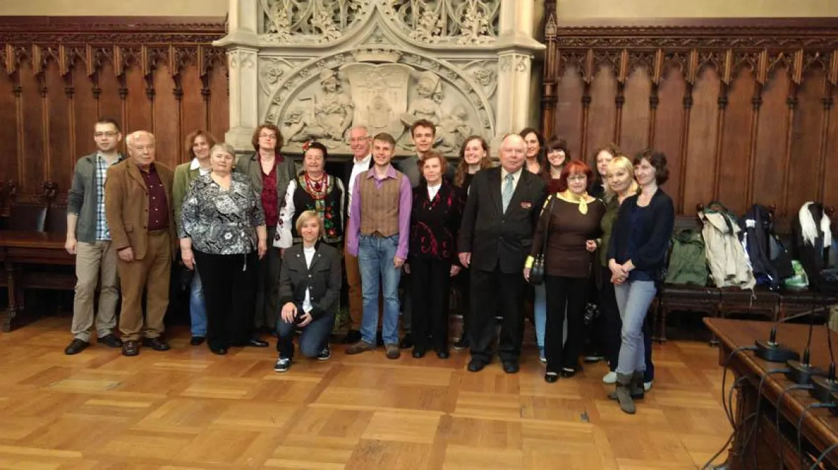 Die ukrainischen Besucher beim Empfang durch Münchens Bürgermeisterin Christine Strobl, Foto: ASB