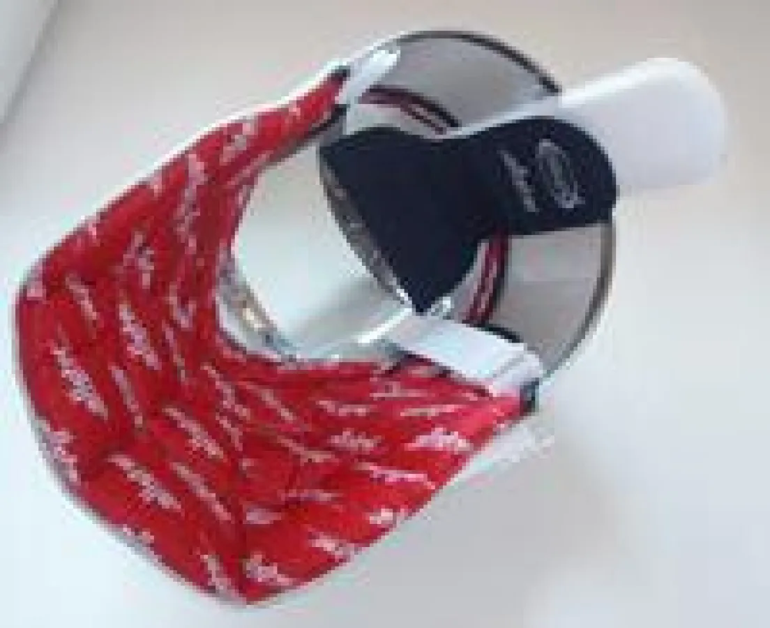 Fechtmaske mit Kühl-Inlay von Cooline