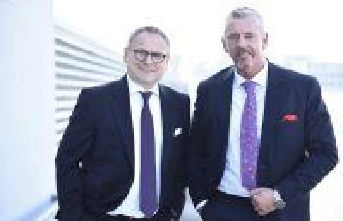 Die Beratungsboutique Smart Asset Management Service GmbH aus Hamburg wird von Thorsten Dorn (l.) und Matthias Buße geführt.