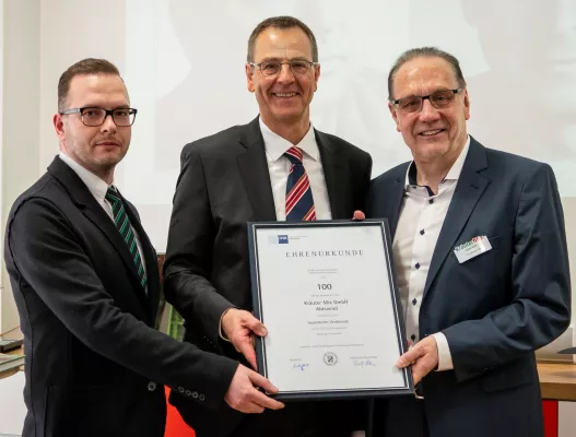 Bild: Kräuter Mix feiert 100. Geburtstag: „In Franken verwurzelt, in der Welt unterwegs“