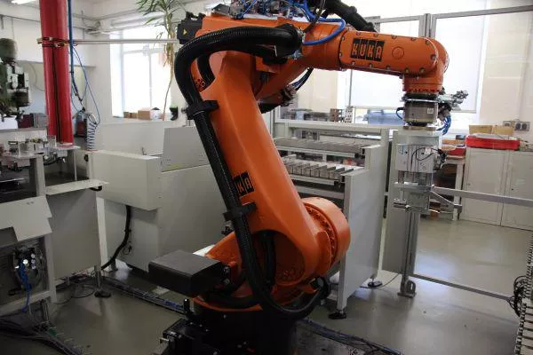 Bild: Hegewald & Peschke GmbH und EKF Automation GmbH entwickeln innovatives Prüfzentrum