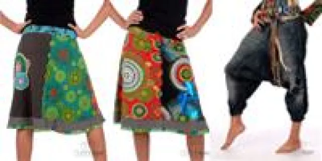 Bild: Desigual flippige Hosen und Röcke bei Colorway.de