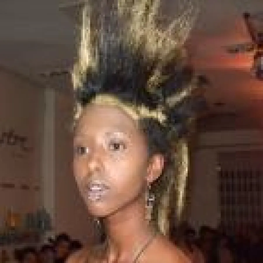 Fotostrecke bei modekultur.info: Fashionshow bei Sastre-Berlin