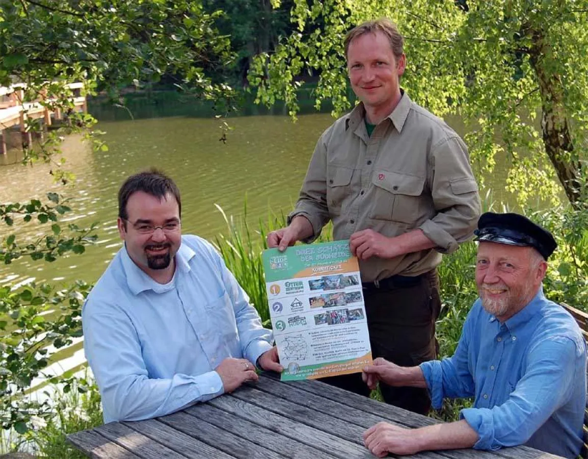 V. l.: Mark Ehlers (OTTER-ZENTRUM Hankensbüttel), Ralf Neumann (Wild- und Abenteuerpark Müden) und Dr. Horst W. Löbert (Museumsdorf Hösseringen). Foto: True
