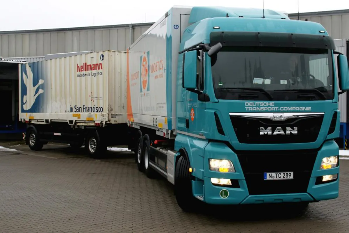 Komplette Transportkette aus einer Hand: DTC und Hellmann East Europe gehen Kooperationspartnerschaf