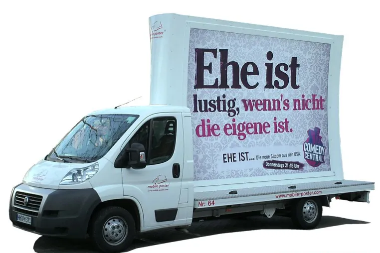 Bild: Mobile Aussenwerbung von POSTER-MEDIA zum Sendestart von "Ehe ist..." auf Comedy Central / MTV