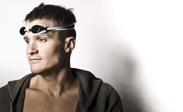 Bild: Jan Frodenos neue Wettkampfschwimmbrille - die Zoggs Speedspex