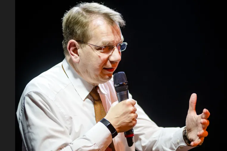 Bild: Westerwälder Unternehmer begeistert mit Vortrag zur lebenswerten Zukunft