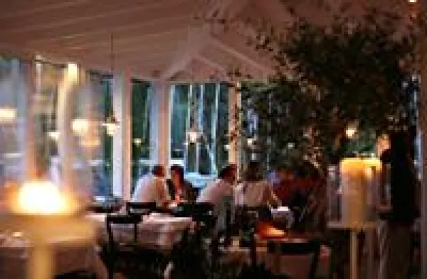 PORTONOVO – Neuer Hafen der gastronomischen Genüsse an der Alster Bild: PORTONOVO – Neuer Hafen der gastronomischen Genüsse an der Alster