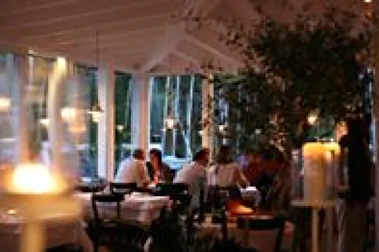 PORTONOVO – Neuer Hafen der gastronomischen Genüsse an der Alster Bild: PORTONOVO – Neuer Hafen der gastronomischen Genüsse an der Alster