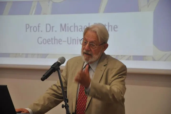 Bild: Henry-Dunant-Medaille für Völkerrechtler Michael Bothe