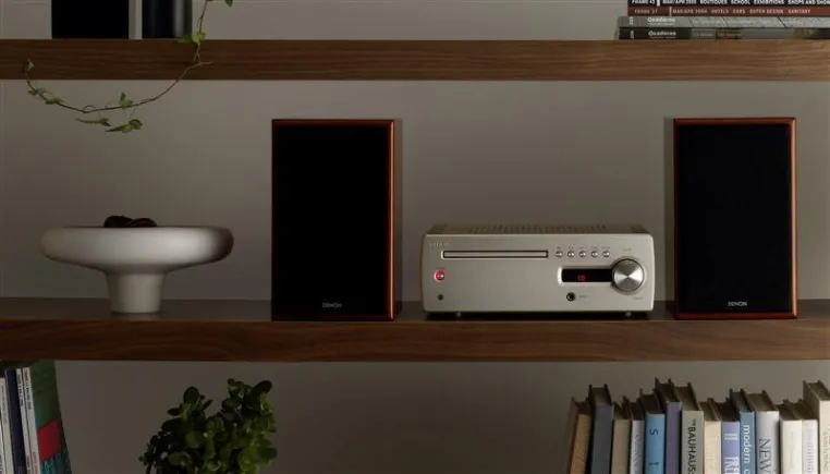 Bild: DENON präsentiert das neue Premium-HiFi System CX1