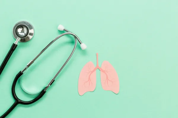 Bild: Bronchialkarzinom-Therapie: Markus Masin bekämpft Entzündungen durch gezielte Ernährung