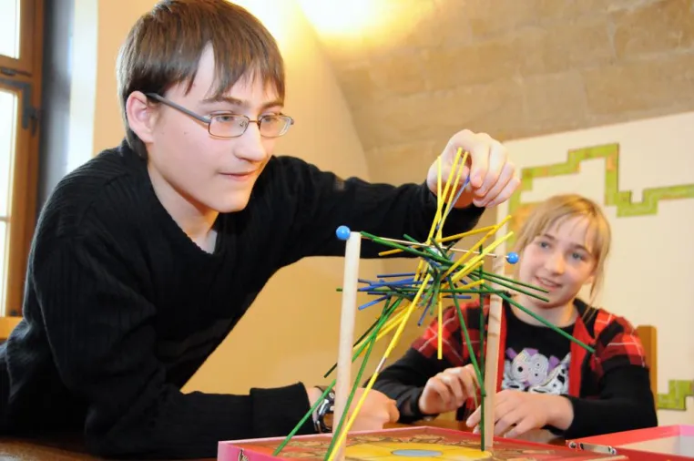 Bild: Spielewochen im Elbsandsteingebirge: Meister im „Mensch ärgere dich nicht“ und Puzzeln gesucht