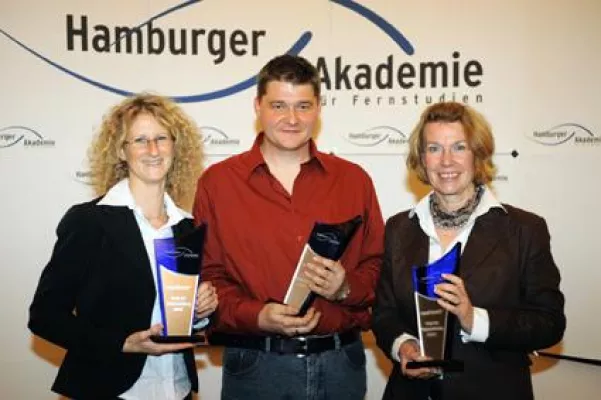 Bild: smartLearn®-Preis 2008 - Preisverleihung der Hamburger Akademie für herausragende Erfolge im Fernstudium