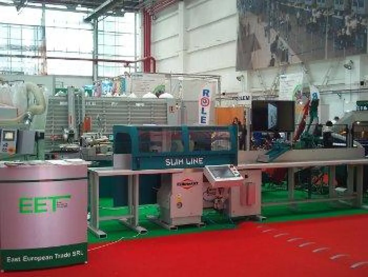 SLIM LINE auf der SIM in Bukarest - Stand von EET aus Rumänien!