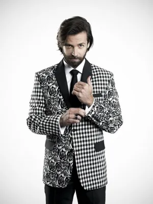 Bild: Festliche Herrenanzüge für Weihnachten und Silvester