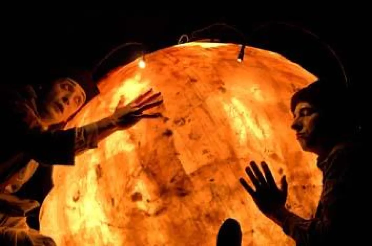 Theater anu: Der Mond